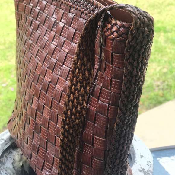 LJS COLLECTION brown woven leather crossbody bag - Picture 11 of 13